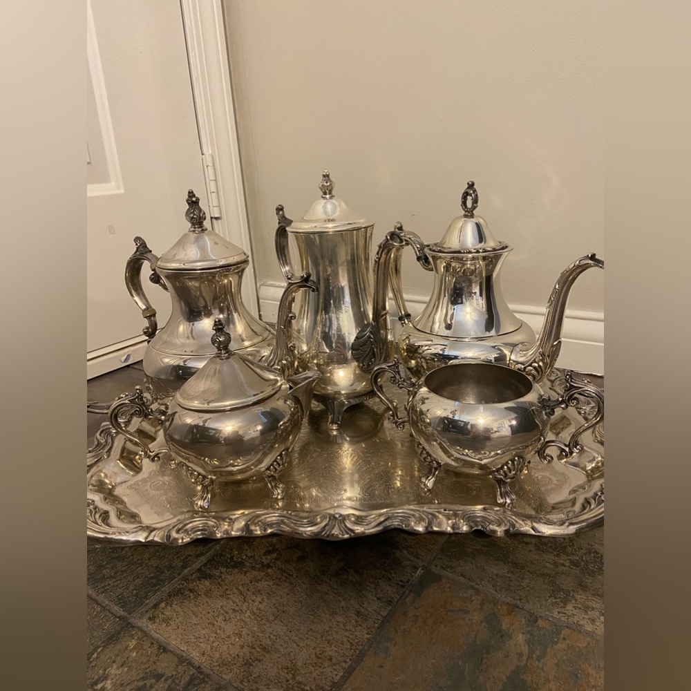 Late 19th Century Victorian FB Rogers Silver Plate Tea Coffee Set Vintage - Picture 8 of 10